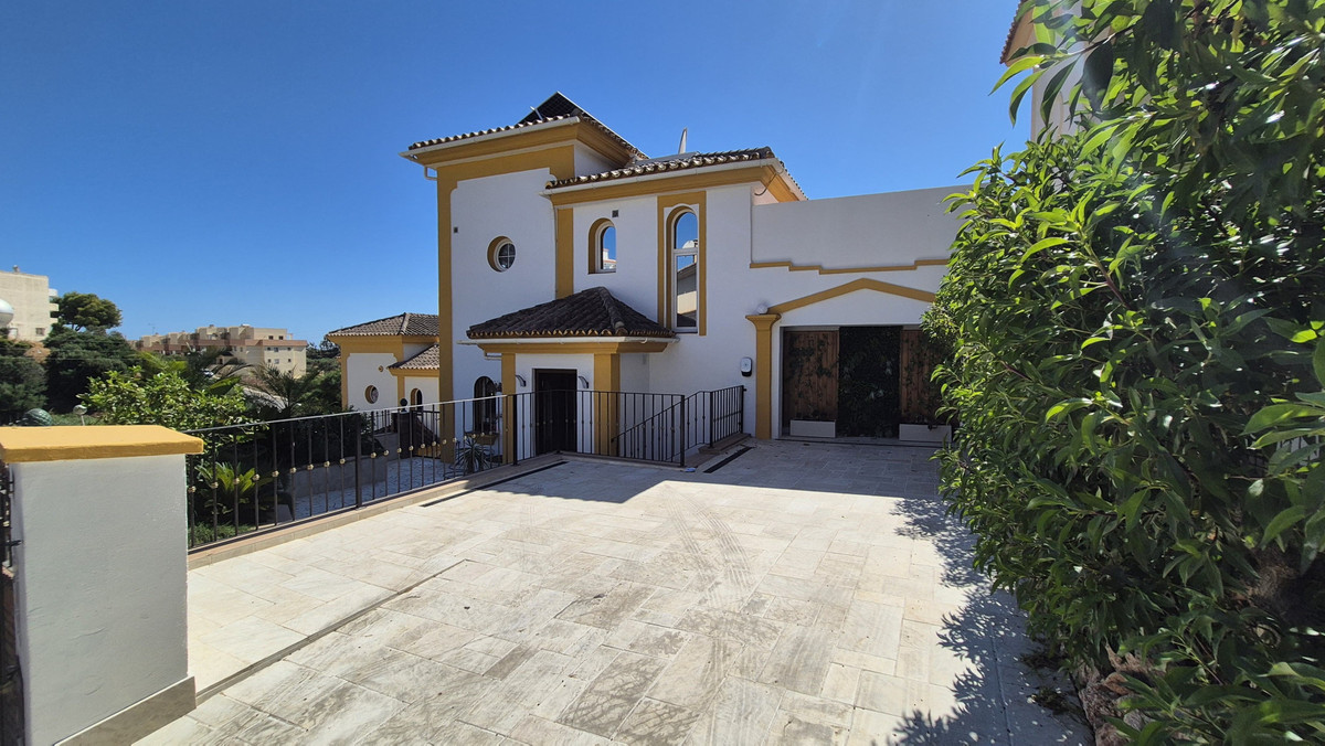 4 Bed Townhouse for sale in Riviera Del Sol Costa Del Sol, Málaga, Spain