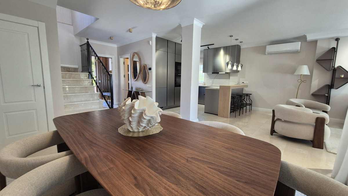 4 Bed Townhouse for sale in Riviera Del Sol Costa Del Sol, Málaga, Spain