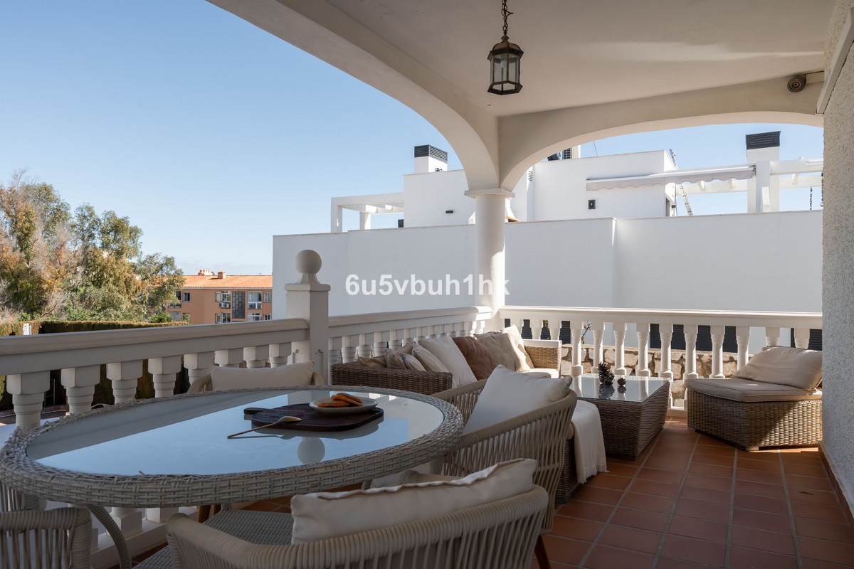 5 Bed Townhouse for sale in Fuengirola Costa Del Sol, Málaga, Spain