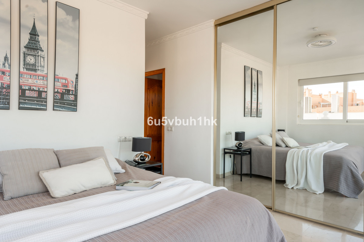 5 Bed Townhouse for sale in Fuengirola Costa Del Sol, Málaga, Spain