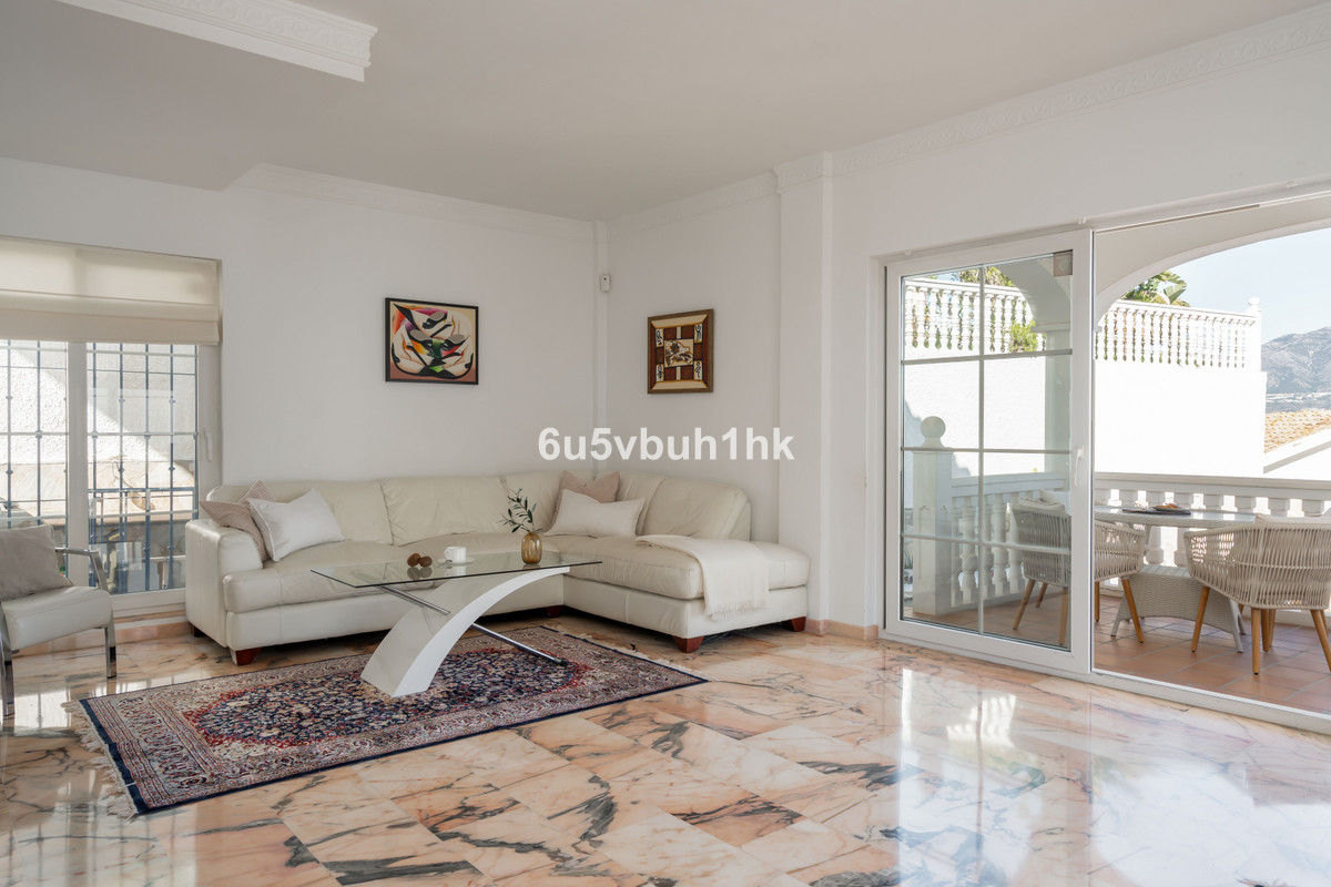 5 Bed Townhouse for sale in Fuengirola Costa Del Sol, Málaga, Spain