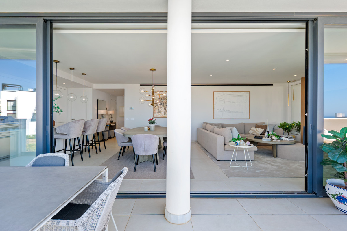 3 Bed Apartment for sale in Fuengirola Costa Del Sol, Málaga, Spain