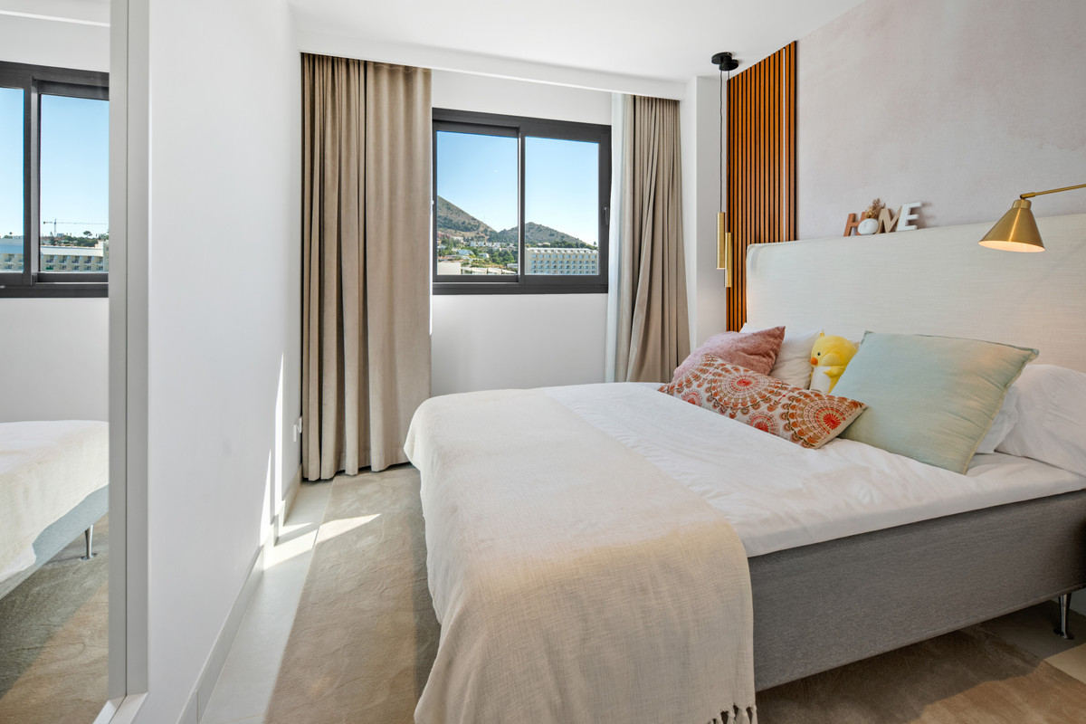 3 Bed Apartment for sale in Fuengirola Costa Del Sol, Málaga, Spain
