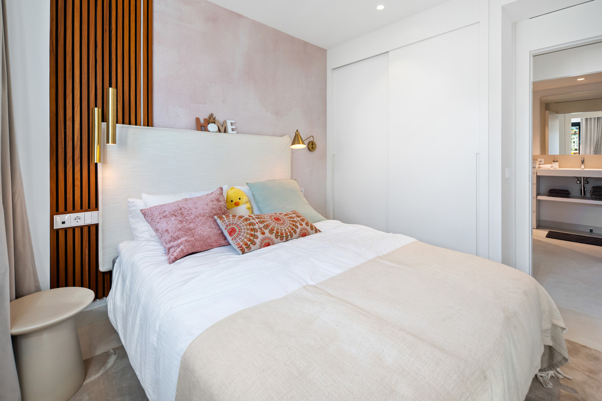 3 Bed Apartment for sale in Fuengirola Costa Del Sol, Málaga, Spain