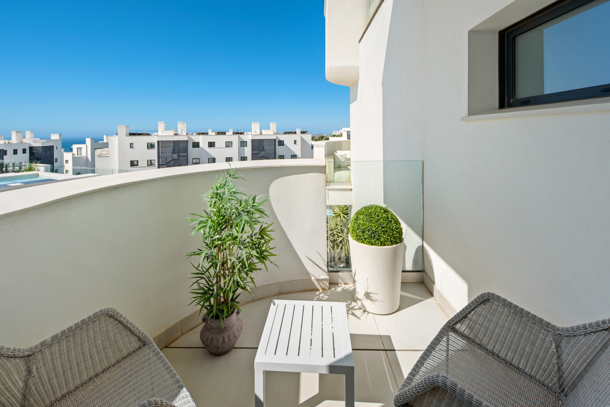 3 Bed Apartment for sale in Fuengirola Costa Del Sol, Málaga, Spain
