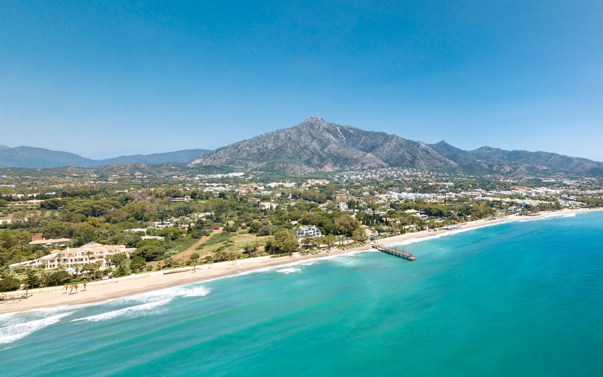 4 Bed Apartment for sale in San Pedro De Alcántara Costa Del Sol, Málaga, Spain
