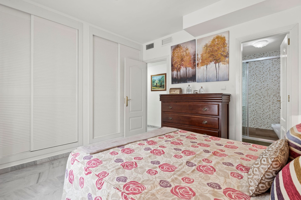4 Bed Apartment for sale in San Pedro De Alcántara Costa Del Sol, Málaga, Spain