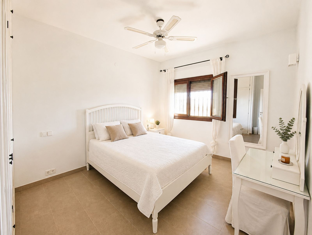 6 Bed Townhouse for sale in Estepona Costa Del Sol, Málaga, Spain