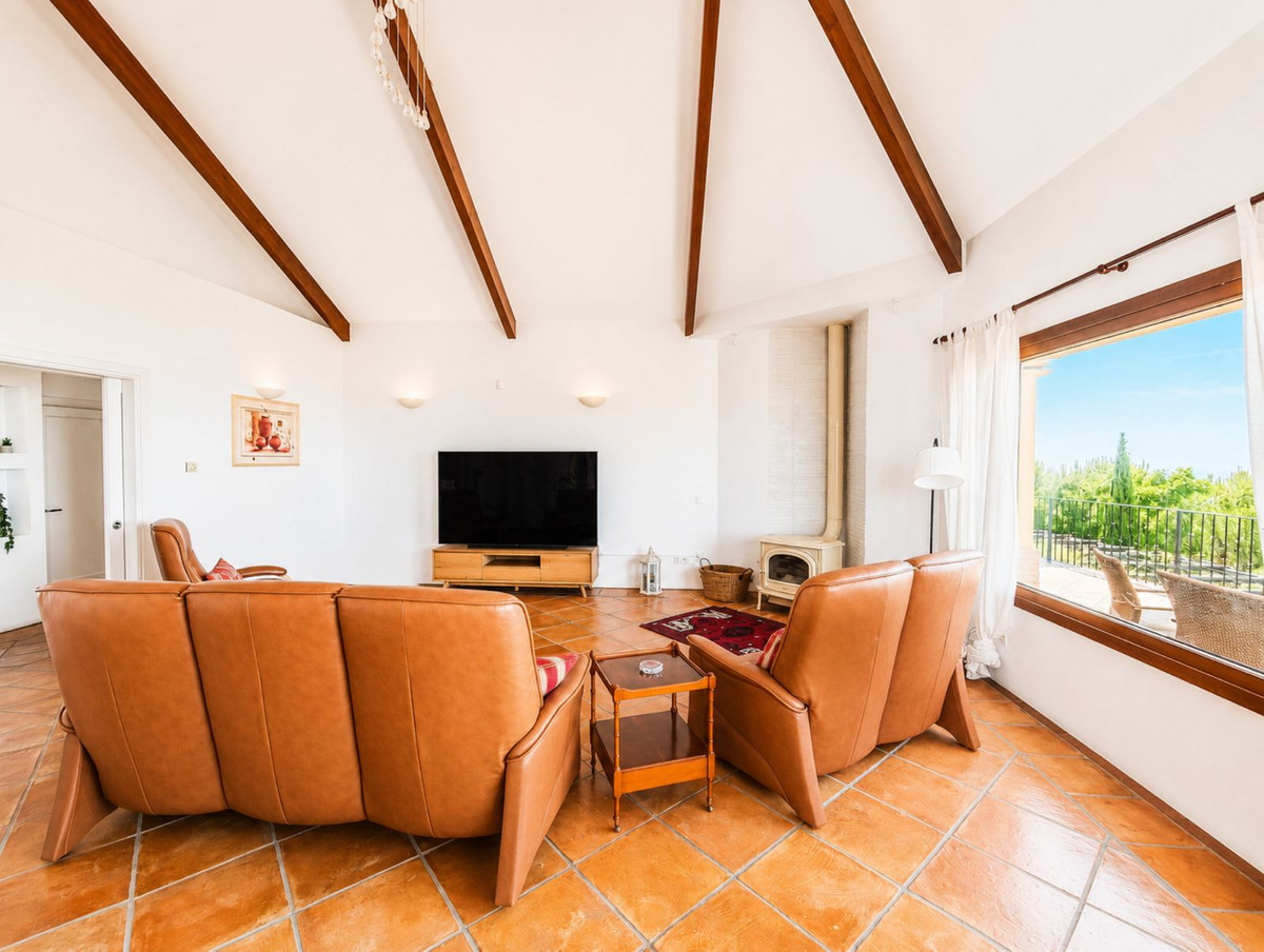 6 Bed Townhouse for sale in Estepona Costa Del Sol, Málaga, Spain