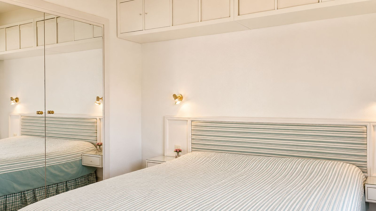 Se vende Apartamento Planta Media de 2 dormitorios en Costa Del Sol, Málaga, España