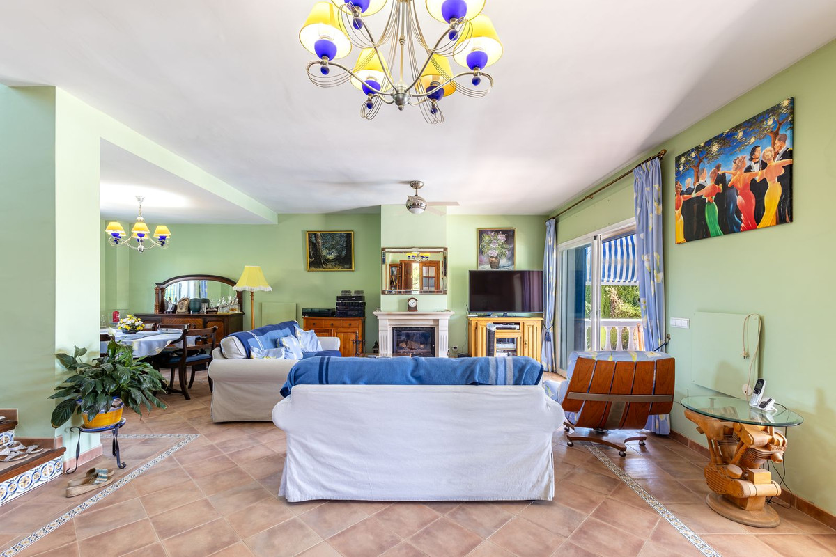 4 Bed Townhouse for sale in Coín Costa Del Sol, Málaga, Spain