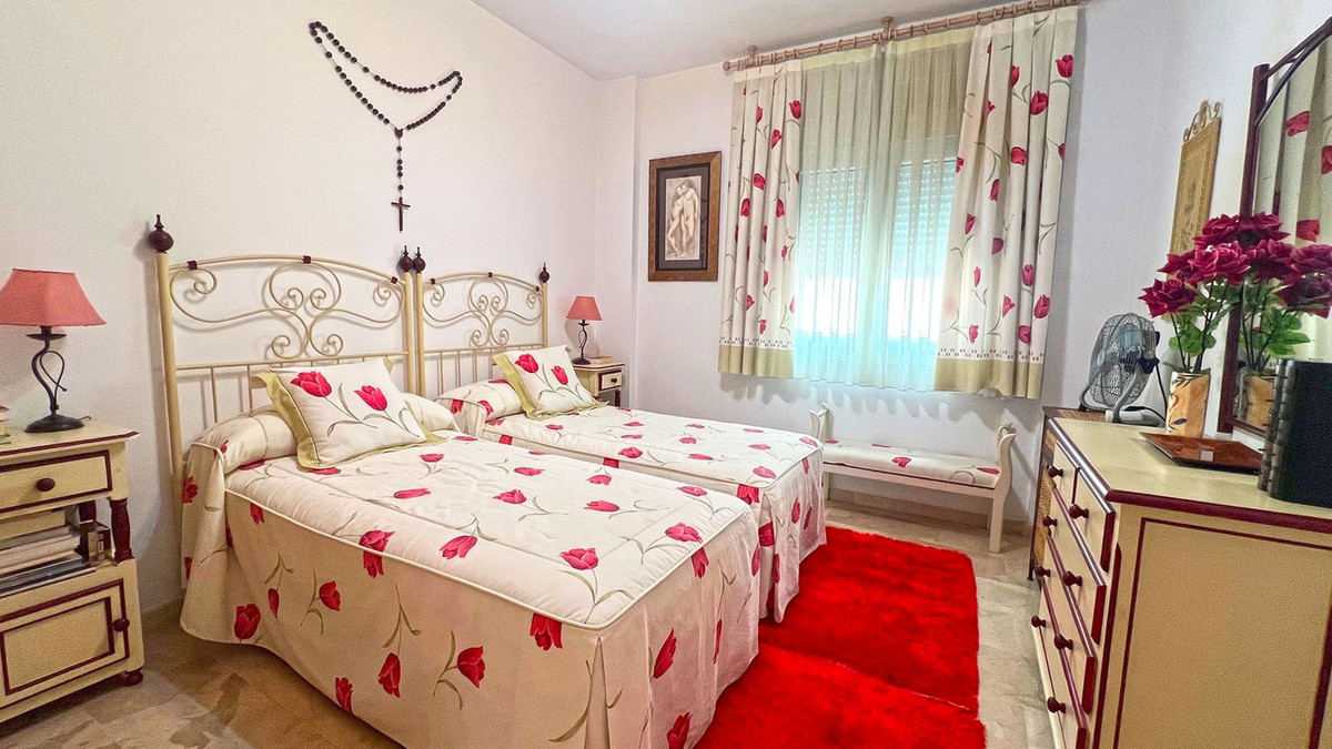 3 Bed Apartment for sale in Marbella Costa Del Sol, Málaga, Spain