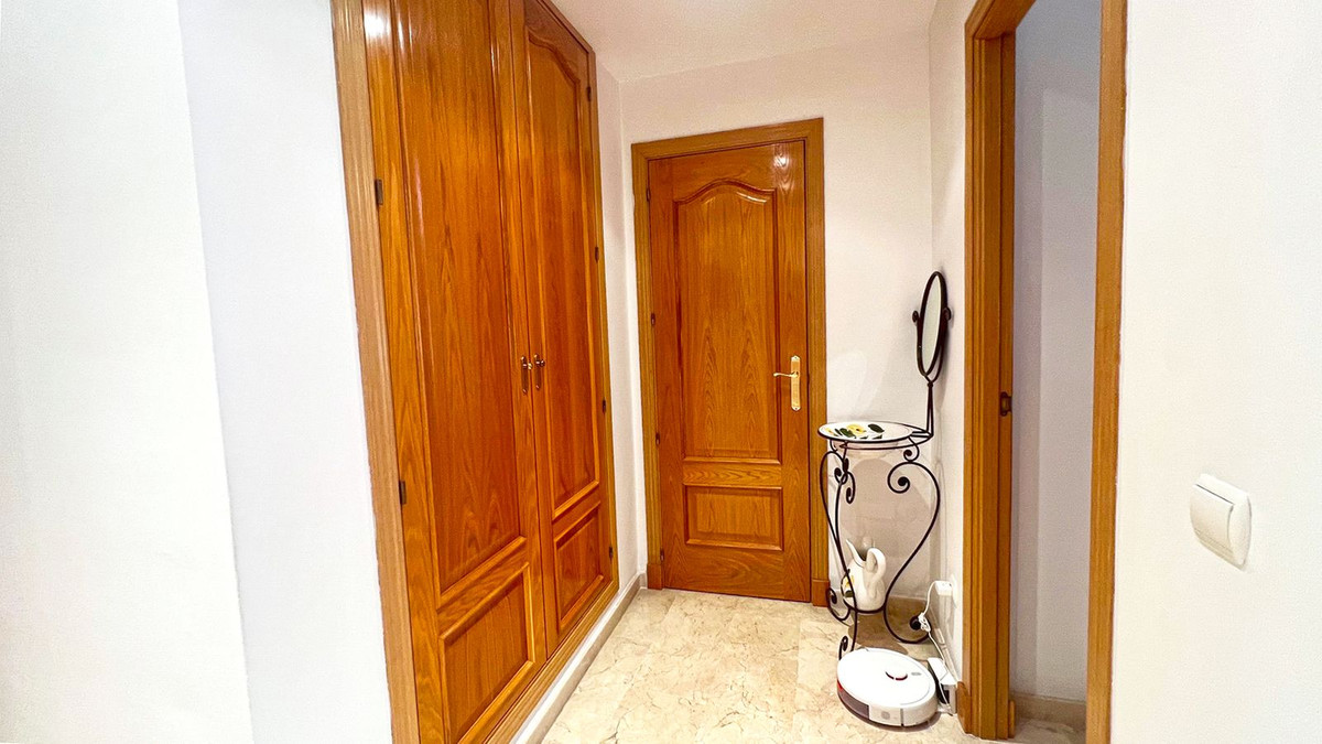 3 Bed Apartment for sale in Marbella Costa Del Sol, Málaga, Spain