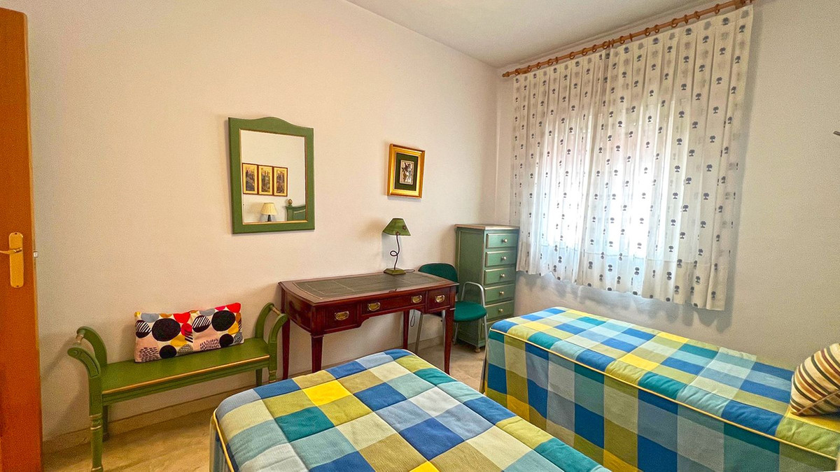 3 Bed Apartment for sale in Marbella Costa Del Sol, Málaga, Spain