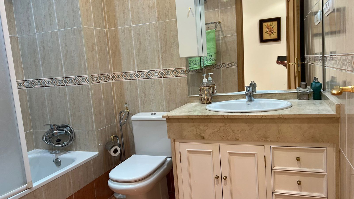 3 Bed Apartment for sale in Marbella Costa Del Sol, Málaga, Spain