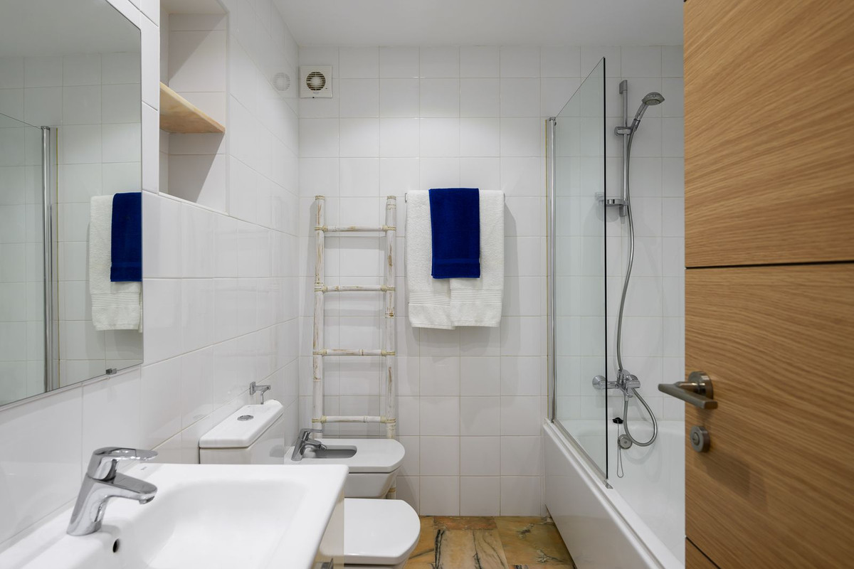 3 Bed Townhouse for sale in Estepona Costa Del Sol, Málaga, Spain