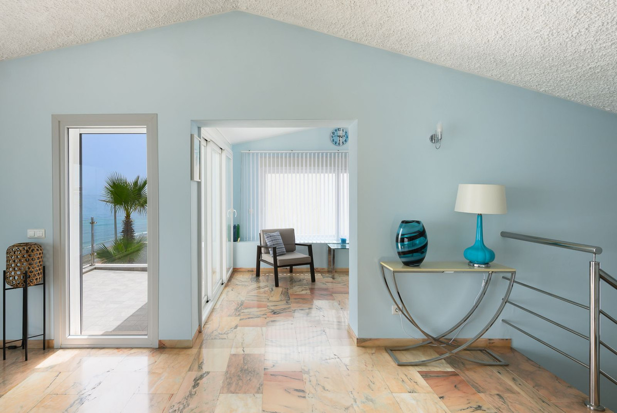 3 Bed Townhouse for sale in Estepona Costa Del Sol, Málaga, Spain