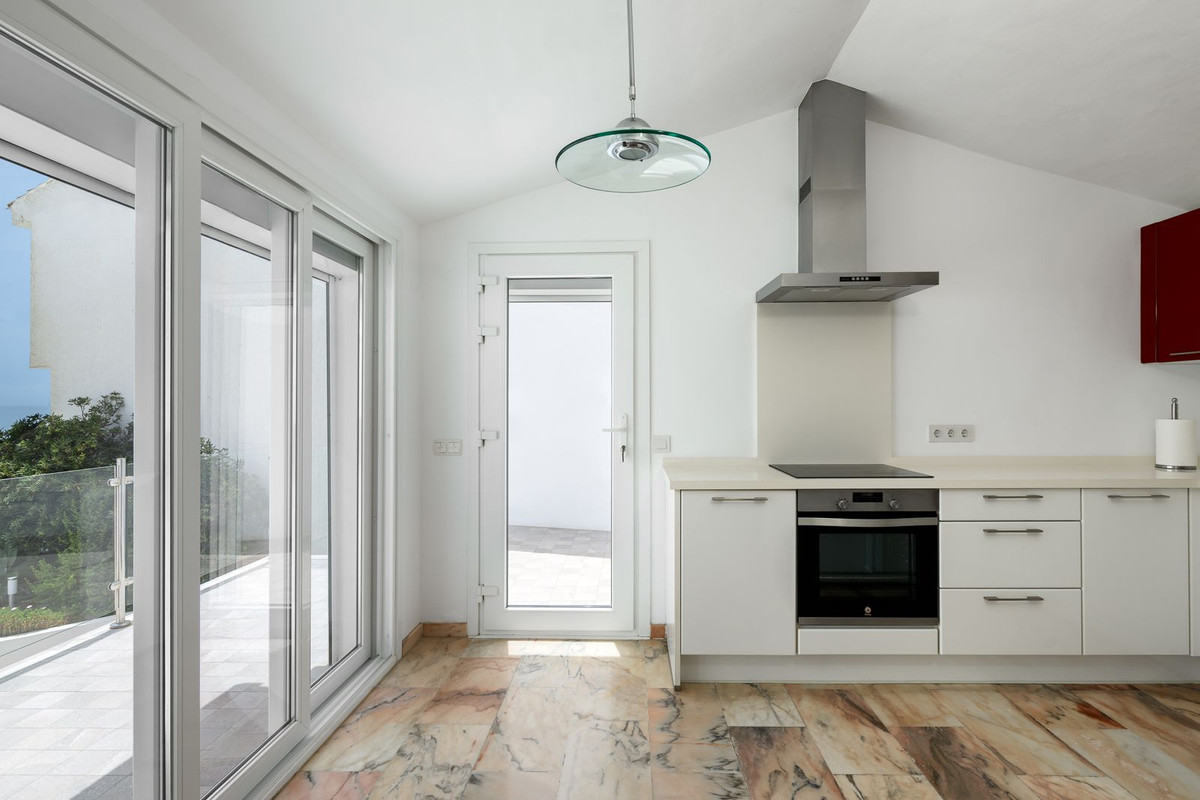 3 Bed Townhouse for sale in Estepona Costa Del Sol, Málaga, Spain