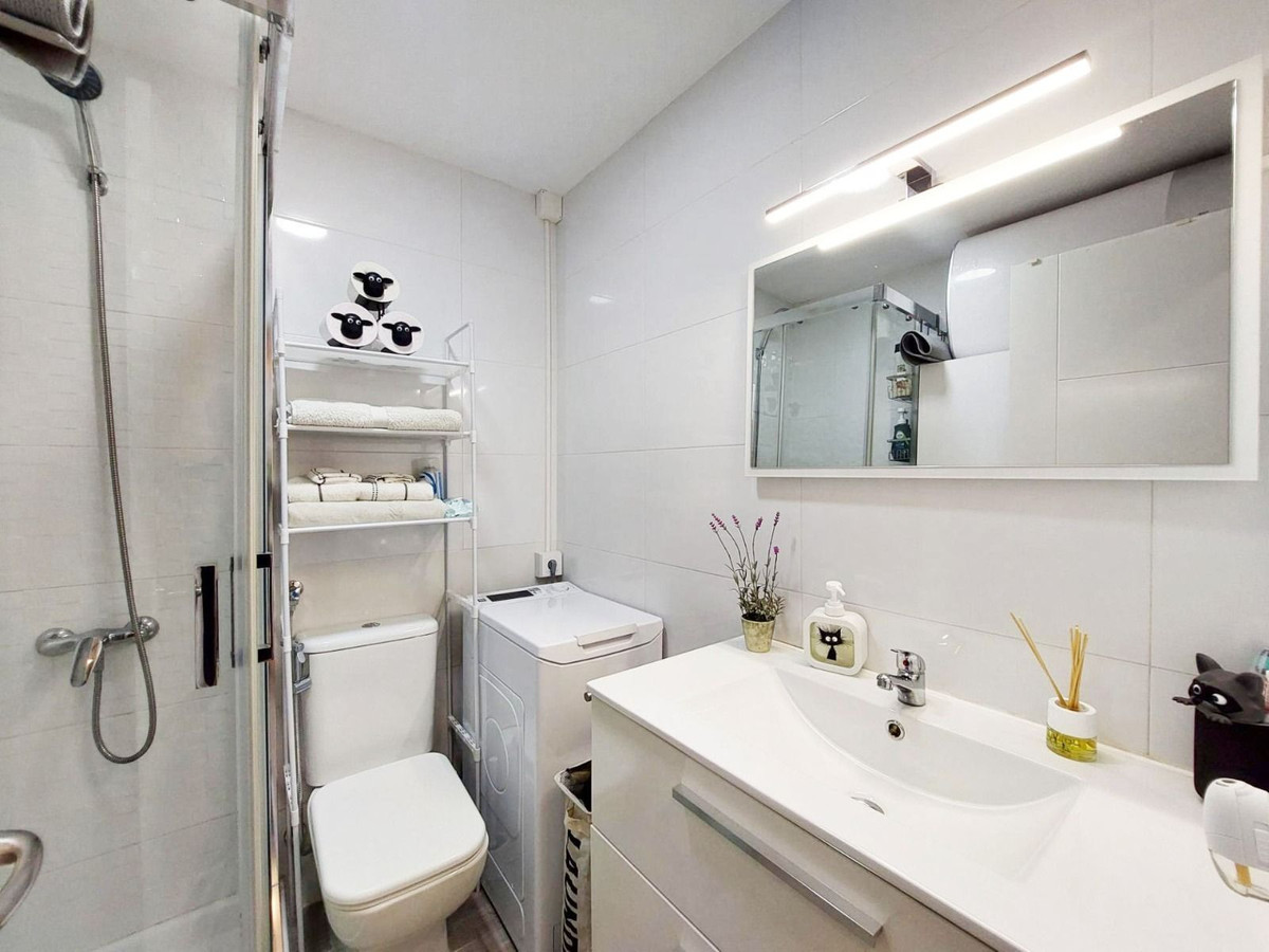 Apartment for sale in Benalmadena Costa Del Sol, Málaga, Spain