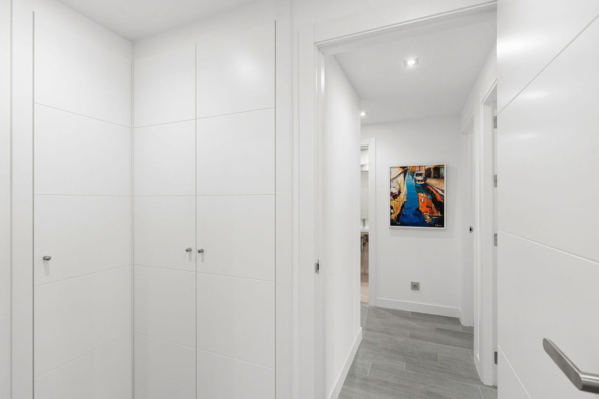 Se vende Apartamento Planta Baja de 3 dormitorios en Costa Del Sol, Málaga, España