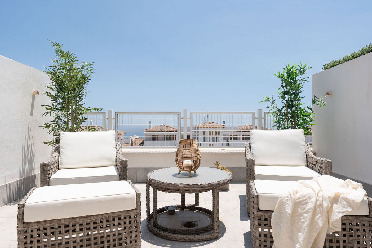 Se vende Apartamento Planta Baja de 3 dormitorios en Costa Del Sol, Málaga, España