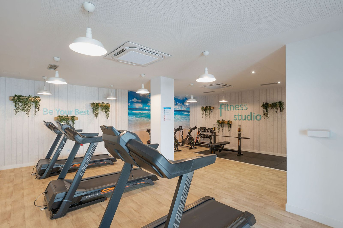 Se vende Apartamento Planta Baja de 3 dormitorios en Costa Del Sol, Málaga, España