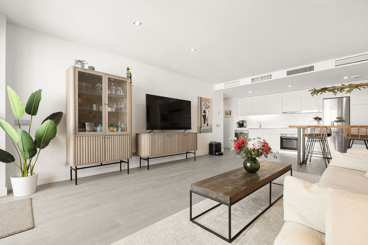 Se vende Apartamento Planta Baja de 3 dormitorios en Costa Del Sol, Málaga, España