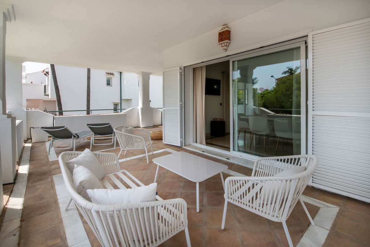 Se vende Apartamento Planta Media de 3 dormitorios en Costa Del Sol, Málaga, España