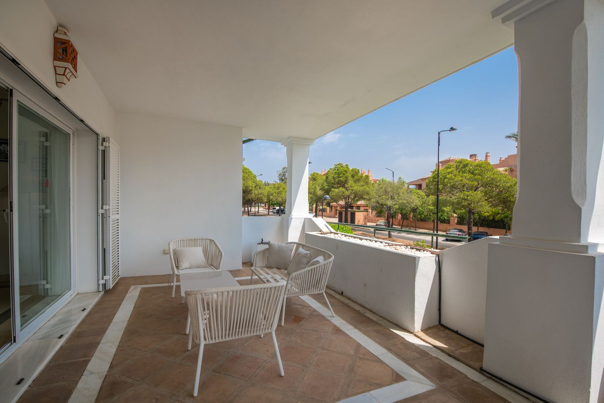 Se vende Apartamento Planta Media de 3 dormitorios en Costa Del Sol, Málaga, España