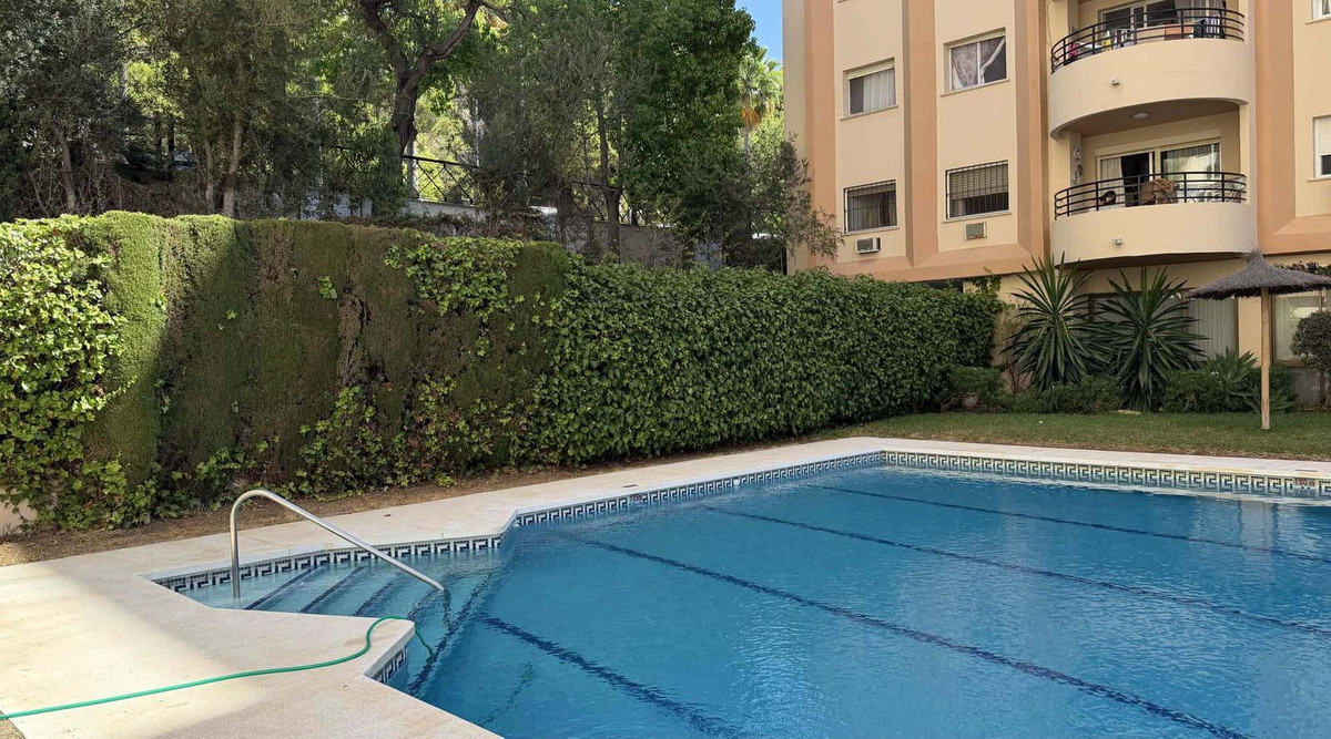Se vende Apartamento Planta Media de 2 dormitorios en Costa Del Sol, Málaga, España