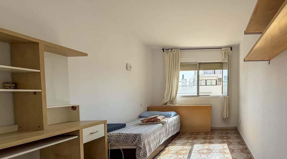 Se vende Apartamento Planta Media de 2 dormitorios en Costa Del Sol, Málaga, España