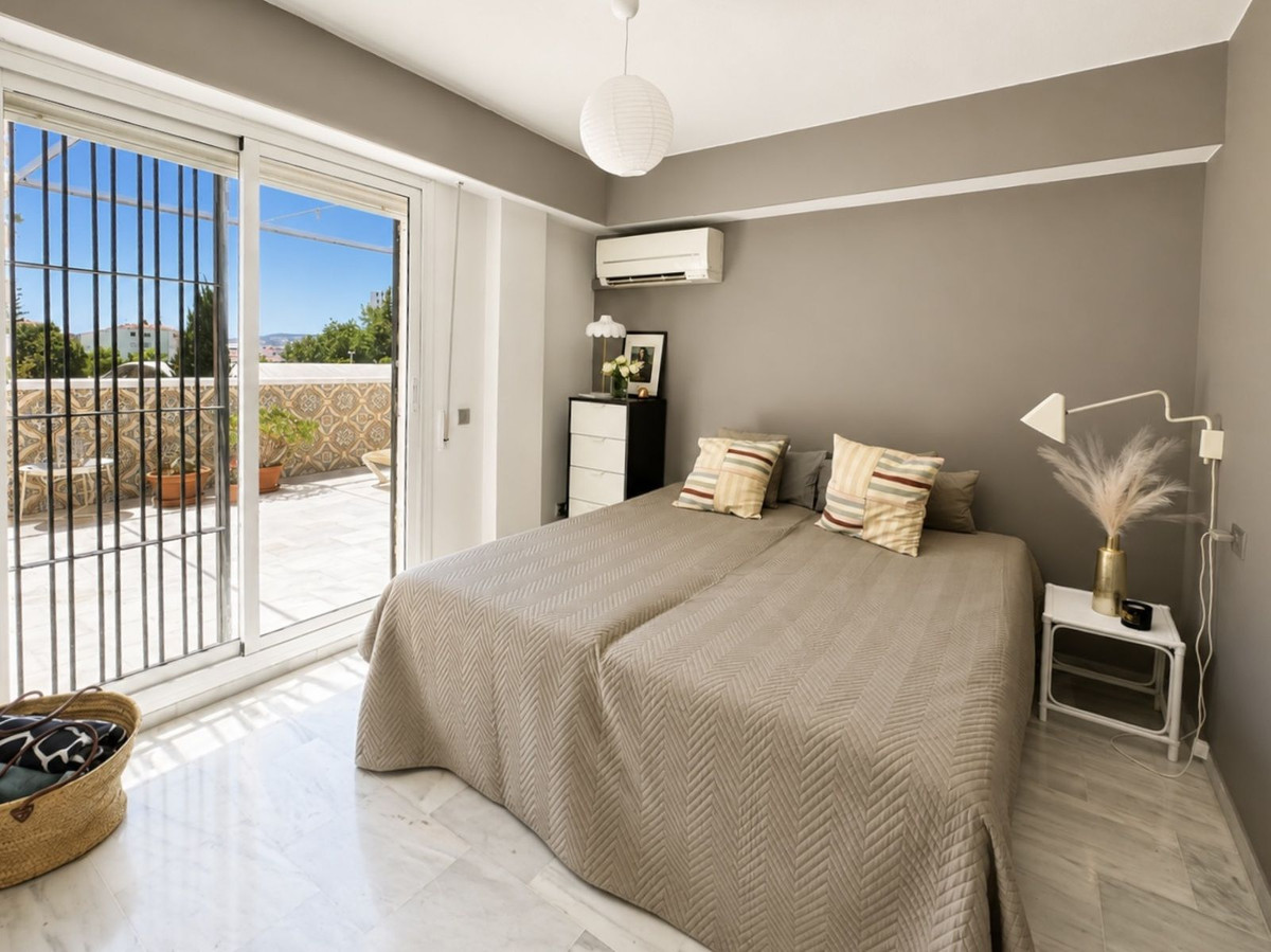 Se vende Apartamento Planta Media de 2 dormitorios en Costa Del Sol, Málaga, España
