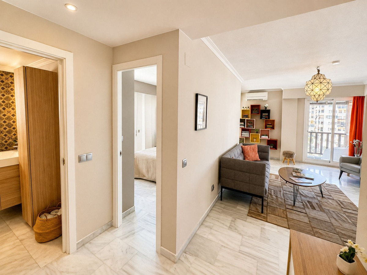 Se vende Apartamento Planta Media de 2 dormitorios en Costa Del Sol, Málaga, España