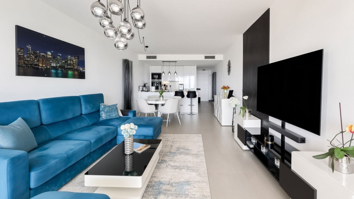2 Bed Apartment for sale in La Duquesa Costa Del Sol, Málaga, Spain