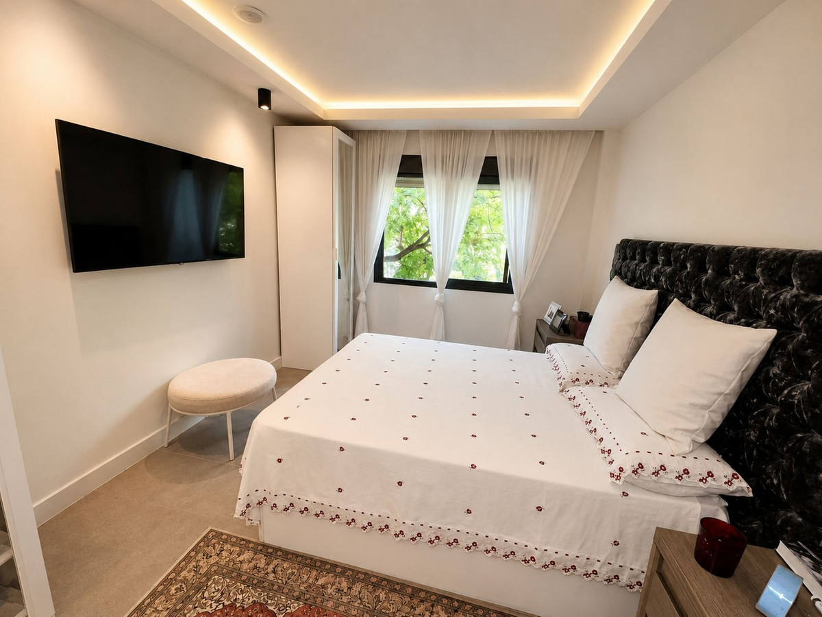 Se vende Apartamento Planta Media de 2 dormitorios en Costa Del Sol, Málaga, España