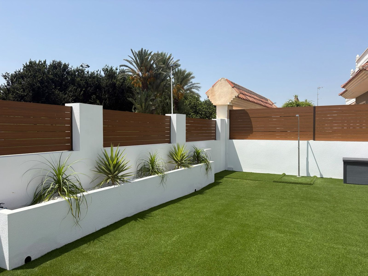 4 Bed Townhouse for sale in Los Altos Costa Blanca, Alicante, Spain