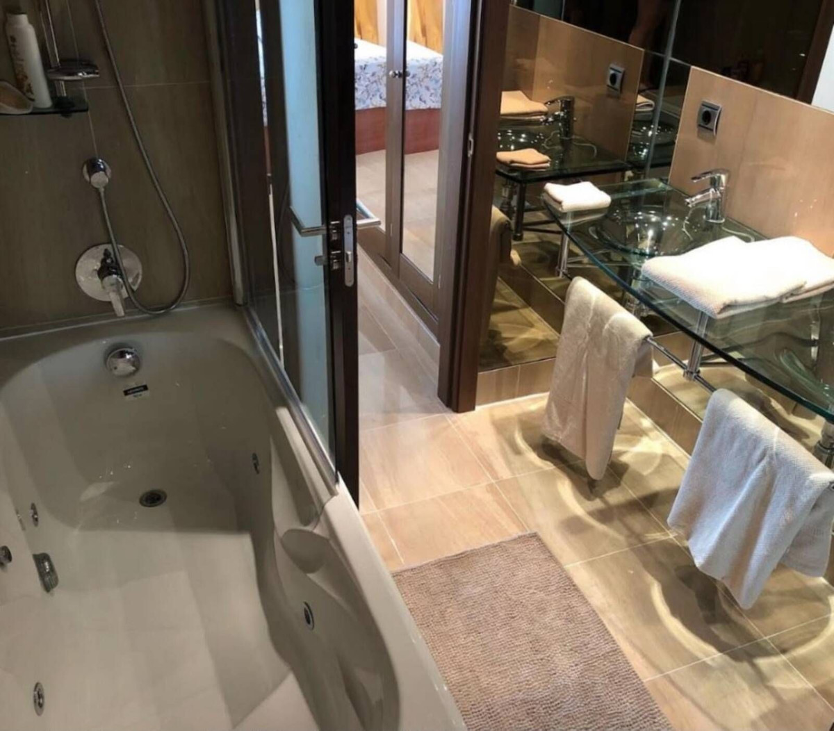 Se vende Apartamento Planta Baja de 2 dormitorios en Costa Del Sol, Málaga, España