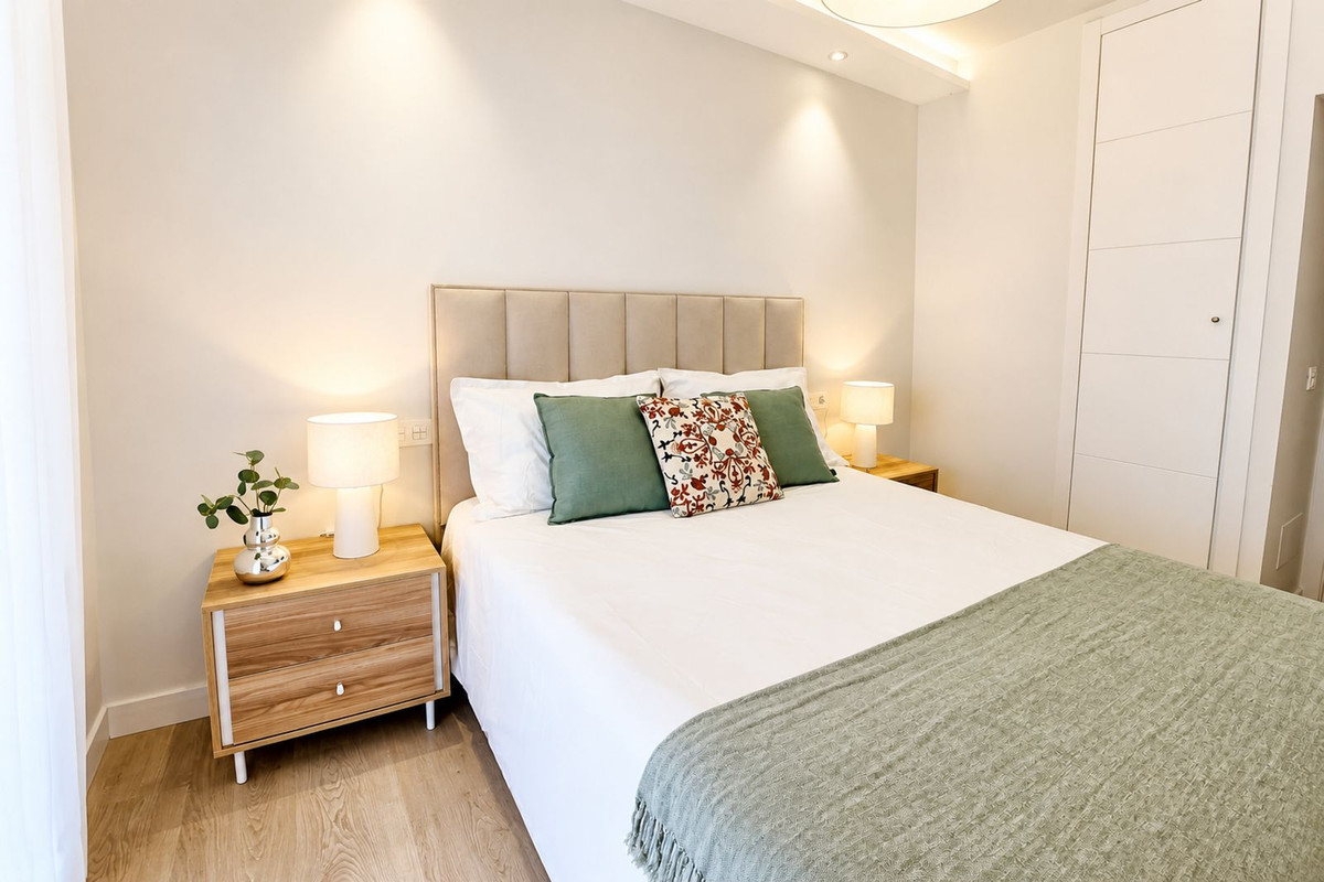 Se vende Apartamento Planta Media de 2 dormitorios en Costa Del Sol, Málaga, España