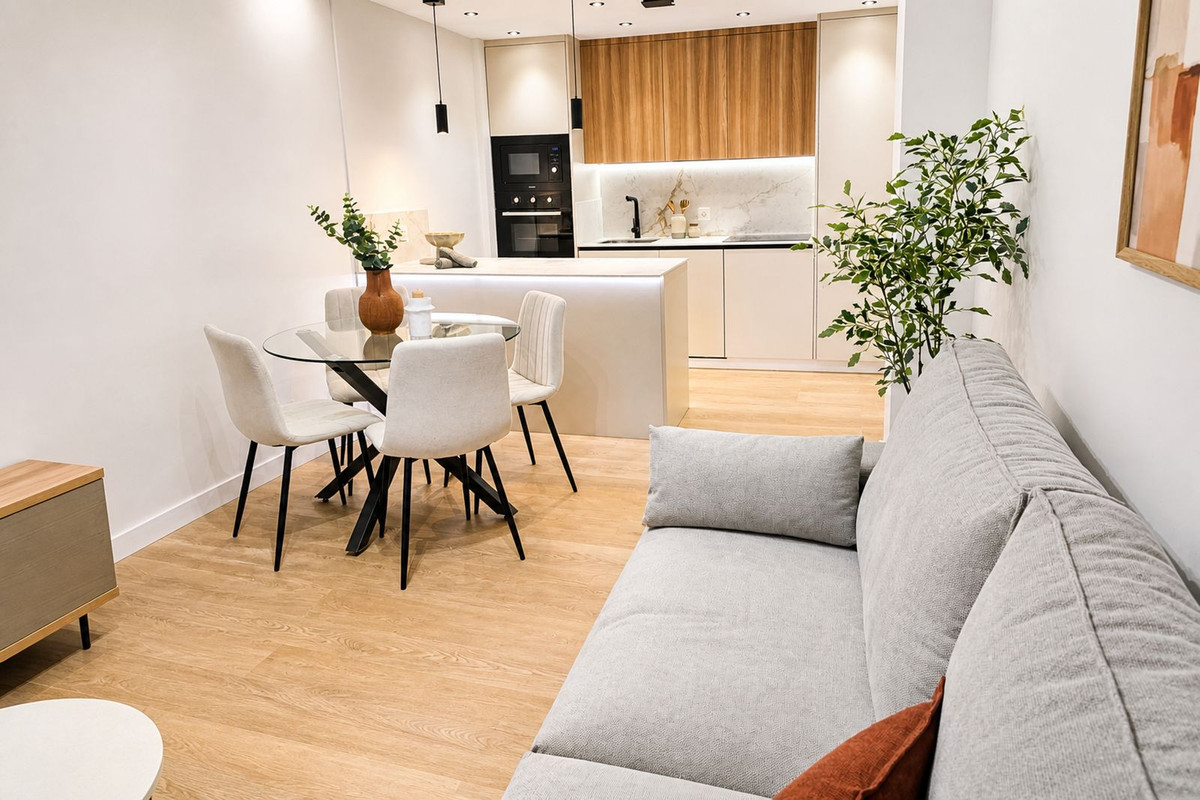 Se vende Apartamento Planta Media de 2 dormitorios en Costa Del Sol, Málaga, España