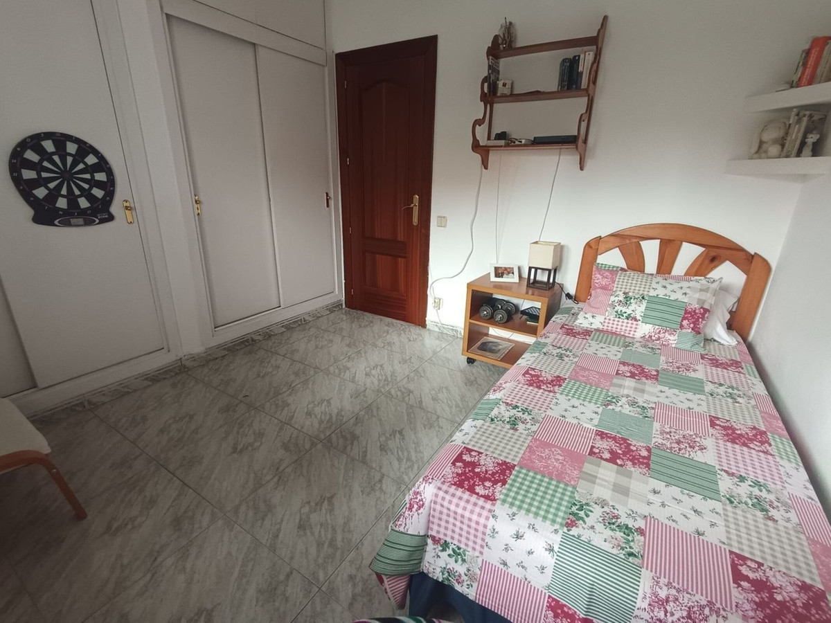 Se vende Apartamento Planta Baja de 4 dormitorios en Costa Del Sol, Málaga, España