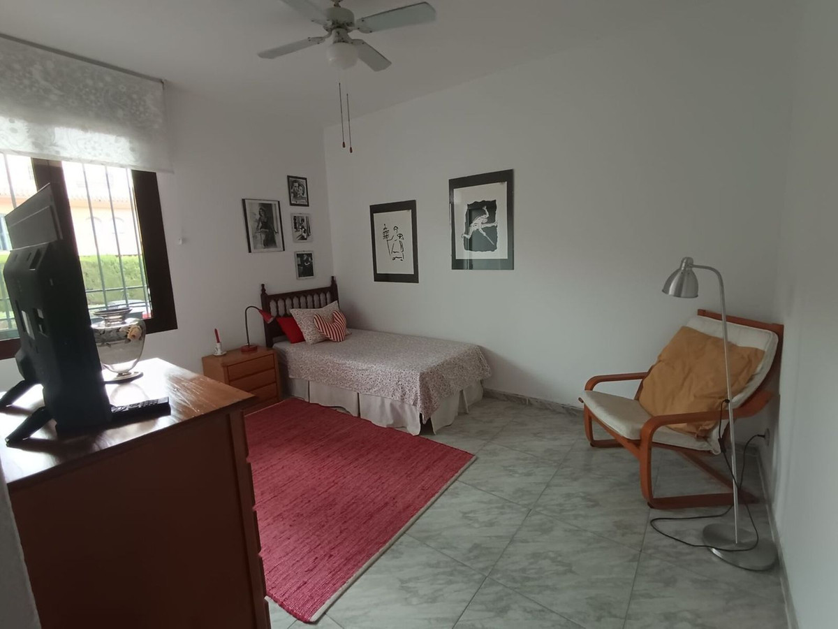 Se vende Apartamento Planta Baja de 4 dormitorios en Costa Del Sol, Málaga, España