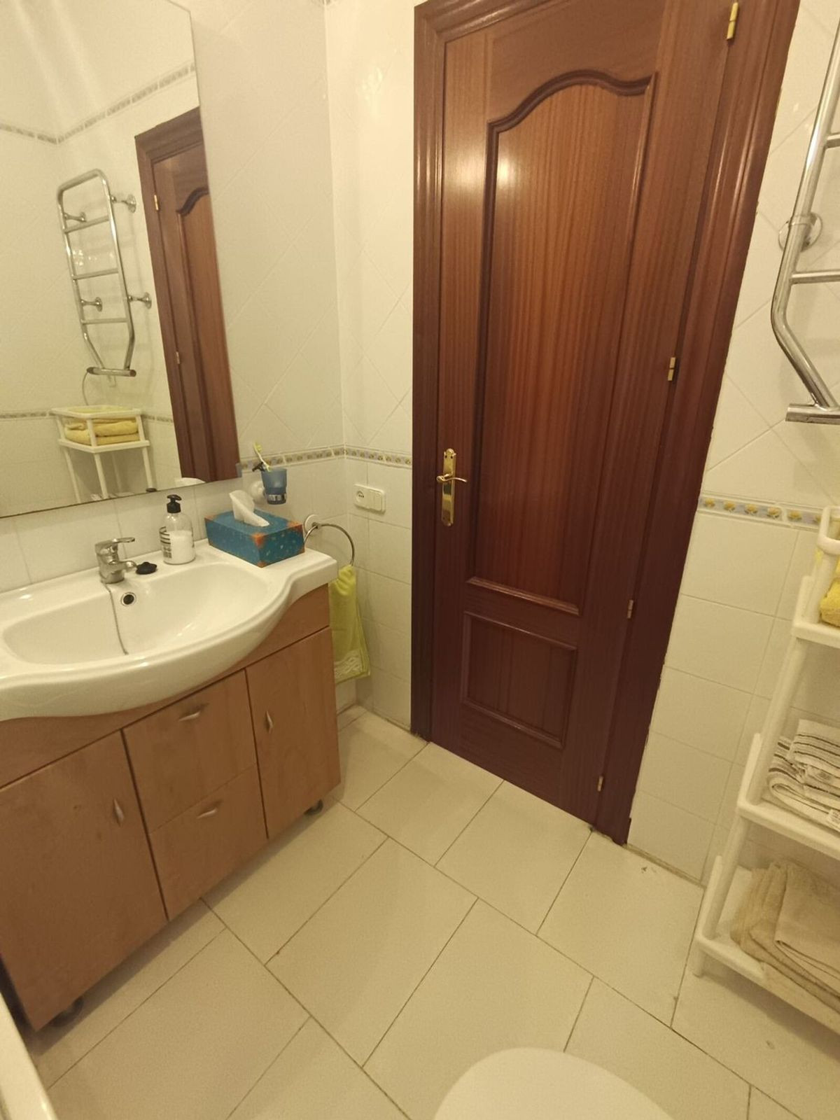 Se vende Apartamento Planta Baja de 4 dormitorios en Costa Del Sol, Málaga, España