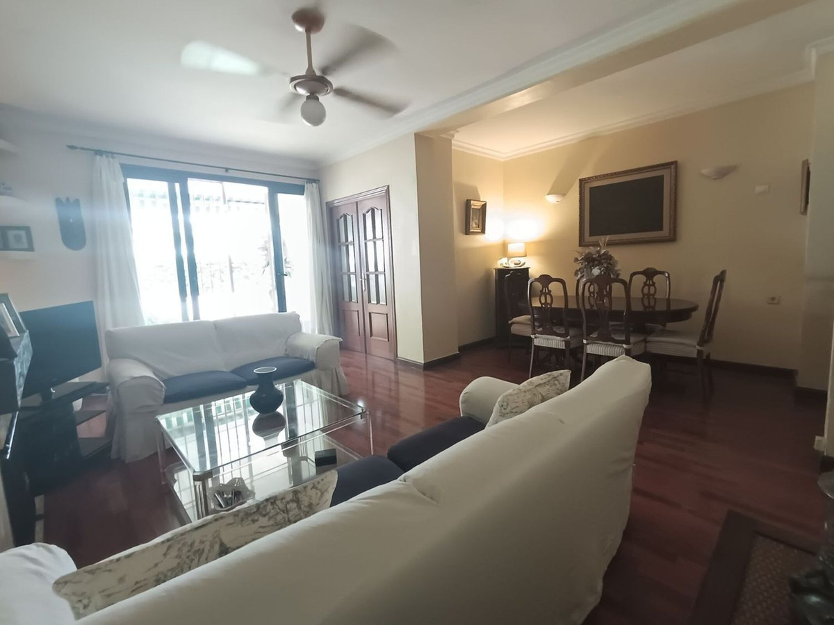 Se vende Apartamento Planta Baja de 4 dormitorios en Costa Del Sol, Málaga, España
