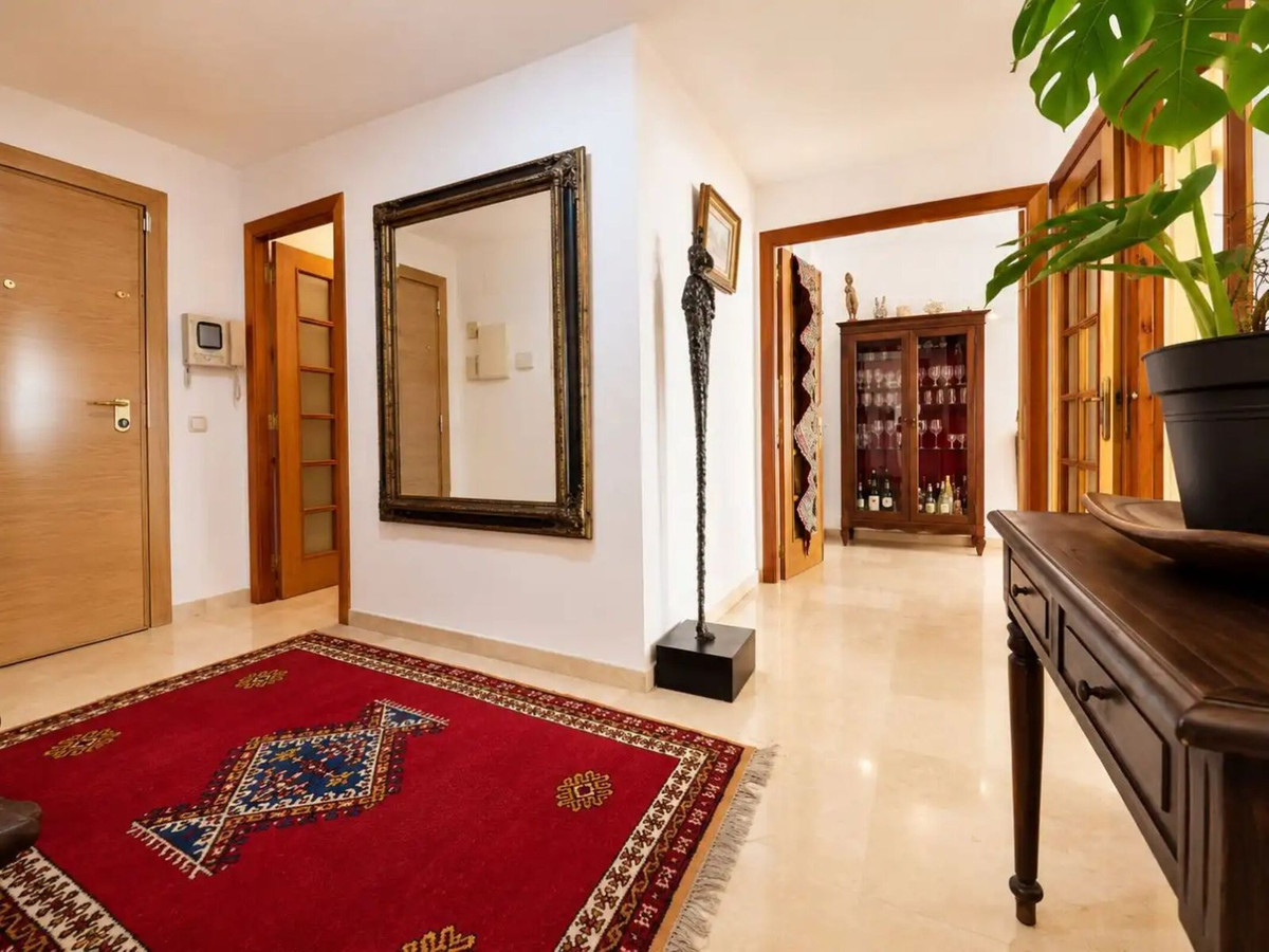 3 Bed Apartment for sale in Marbella Costa Del Sol, Málaga, Spain