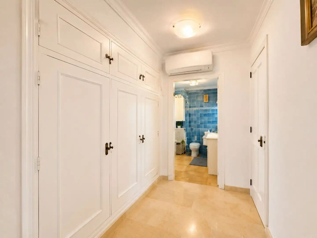 3 Bed Apartment for sale in Marbella Costa Del Sol, Málaga, Spain