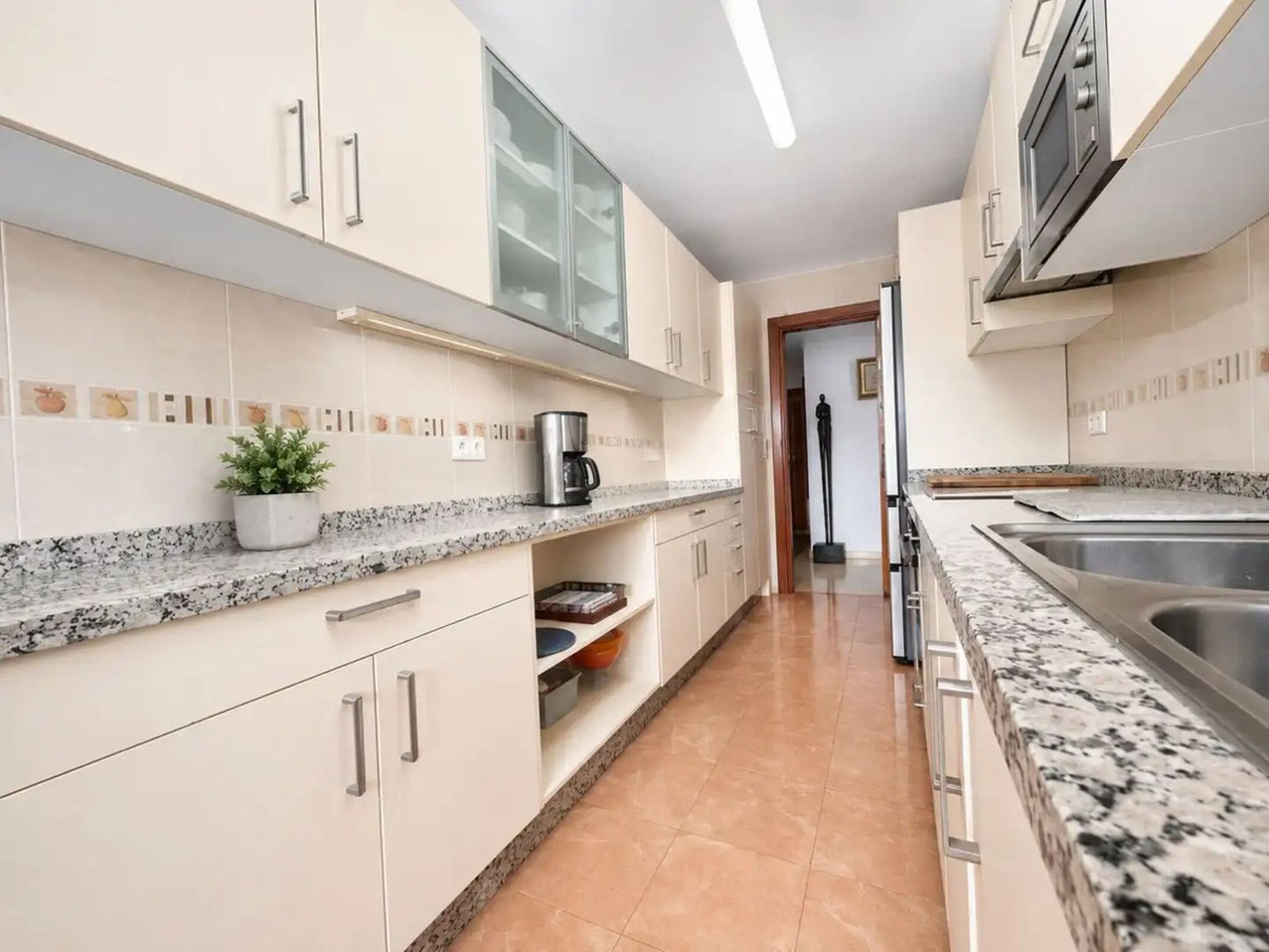 3 Bed Apartment for sale in Marbella Costa Del Sol, Málaga, Spain