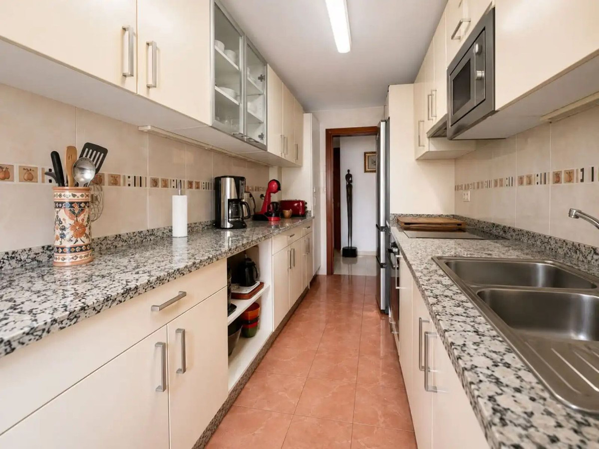 3 Bed Apartment for sale in Marbella Costa Del Sol, Málaga, Spain