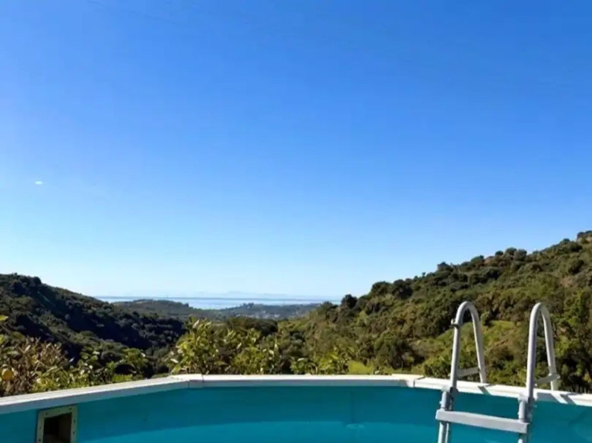Se vende Finca - Cortijo de 3 dormitorios en Costa Del Sol, Málaga, España
