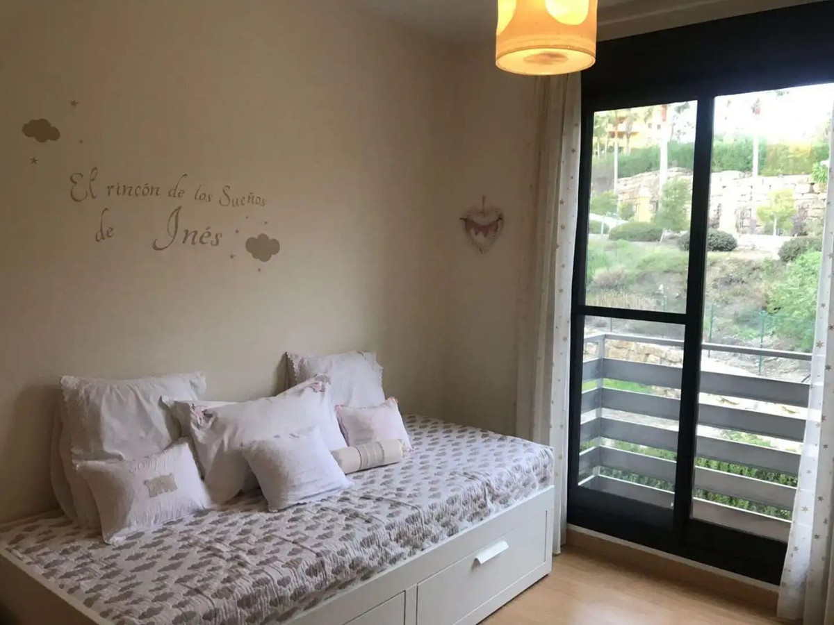 Se vende Apartamento Planta Media de 3 dormitorios en Costa Del Sol, Málaga, España