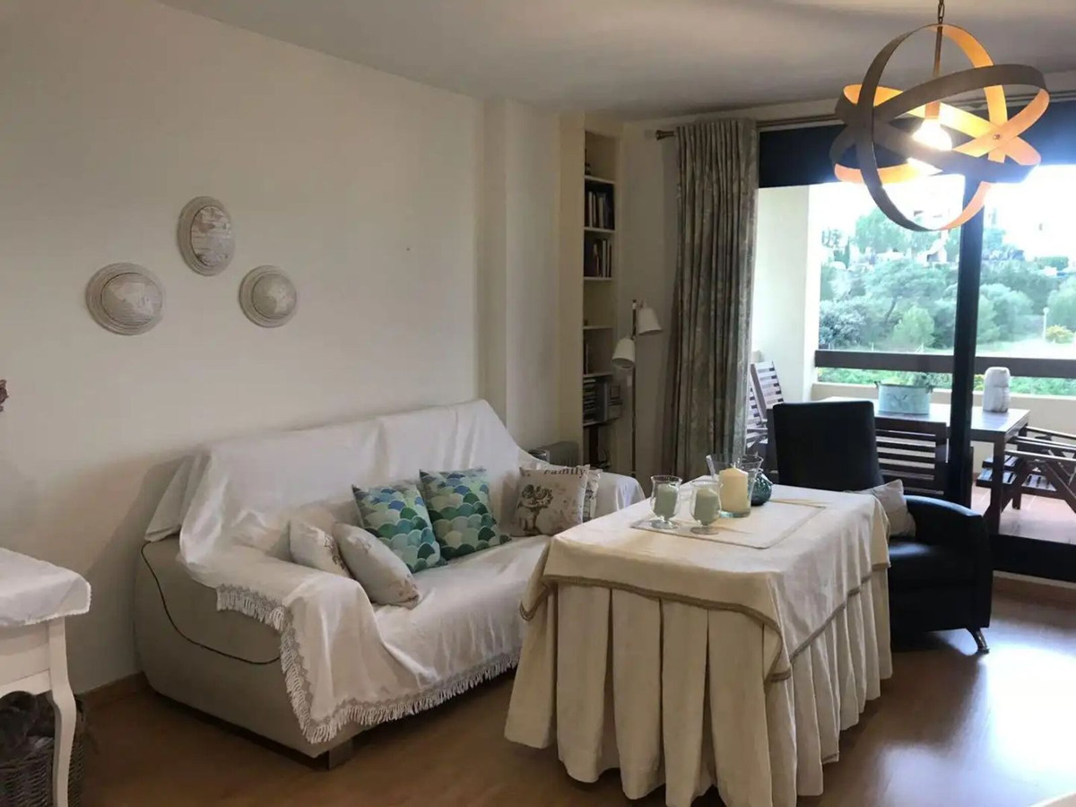Se vende Apartamento Planta Media de 3 dormitorios en Costa Del Sol, Málaga, España
